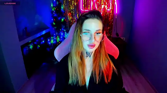 Snapshot of your_tora chatting on 12.28.24 your tora online show from 12.28.24