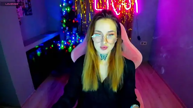 Snapshot of your_tora chatting on 01.16.25 your tora online show from 01.16.25