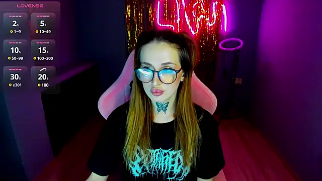 Snapshot of your_tora chatting on 02.17.25 your tora online show from 02.17.25