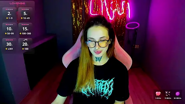 Snapshot of your_tora chatting on 02.18.25 your tora online show from 02.18.25