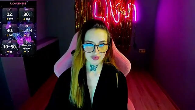 Snapshot of your_tora chatting on 02.28.25 your tora online show from 02.28.25