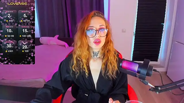 Snapshot of your_tora chatting on 10.09.25 your tora online show from 10.09.25