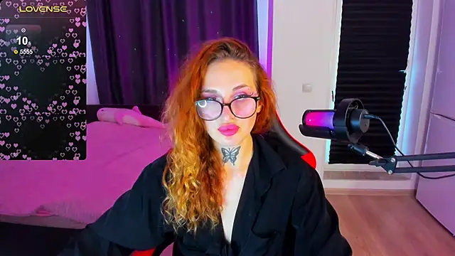 Snapshot of your_tora chatting on 10.25.25 your tora online show from 10.25.25