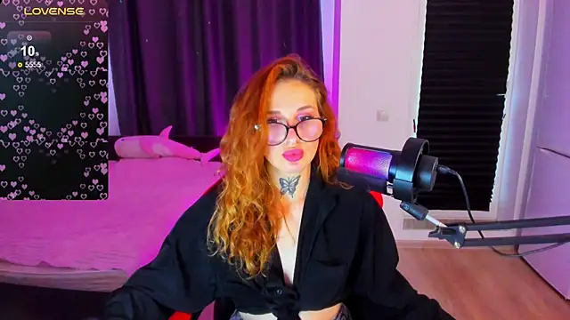 Snapshot of your_tora chatting on 10.28.25 your tora online show from 10.28.25