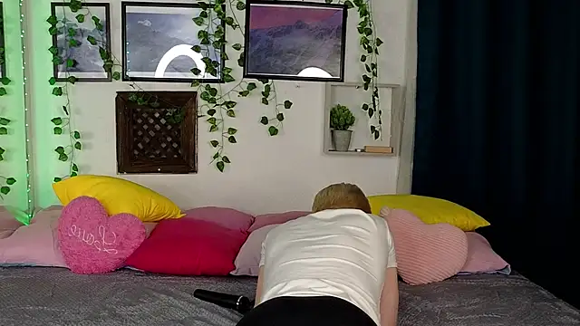 Nick Win online show from 02.04.25