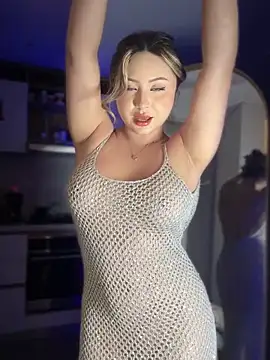 SaraFerreira online show from 10.30.25