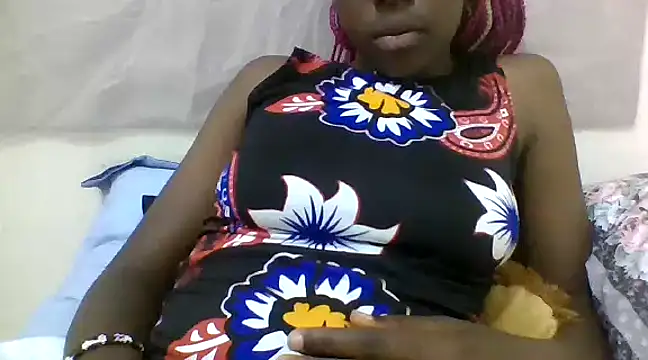 Snapshot of Ebony_maffin chatting on 12.15.24 Ebony maffin online show from 12.15.24