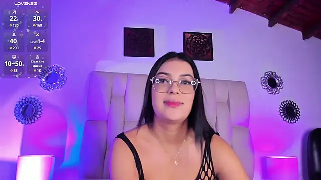 Snapshot of Bianca_zaens2 chatting on 12.18.24 Bianca zaens2 online show from 12.18.24