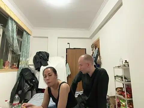 Snapshot of HansenHa chatting on 02.11.26 HansenHa online show from 02.11.26