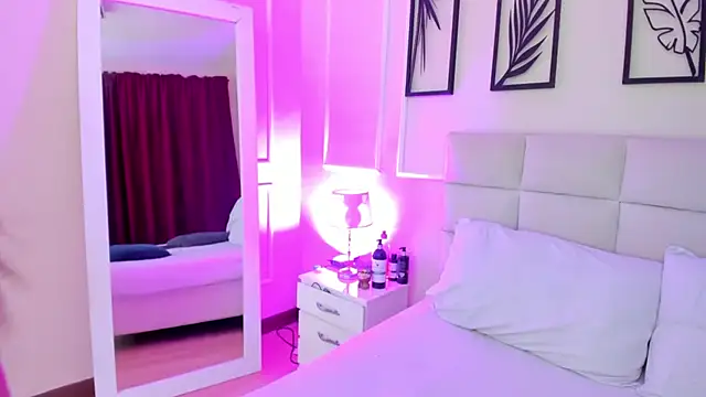 Alisa  walker online show from 01.13.25