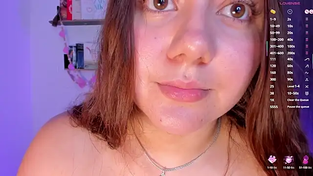 Snapshot of isarhodes_ chatting on 10.14.25 isarhodes online show from 10.14.25