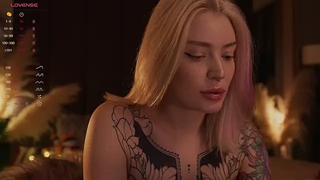 LinaKinky online show from 01.29.25