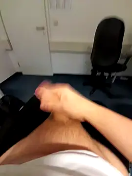 Snapshot of joel43278 chatting on 01.22.25 joel43278 online show from 01.22.25