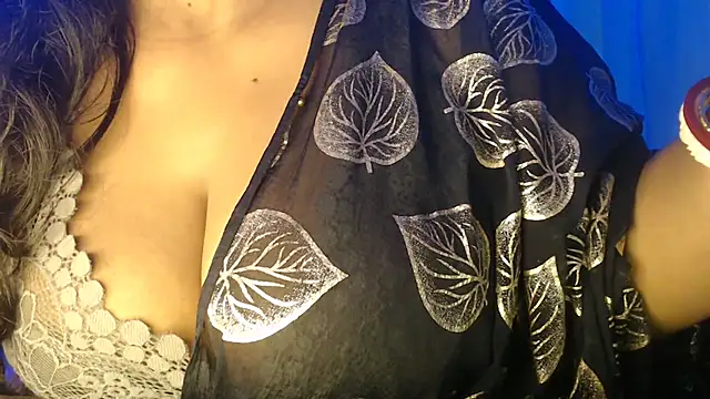 Snapshot of Prita07 chatting on 10.03.25 Prita07 online show from 10.03.25