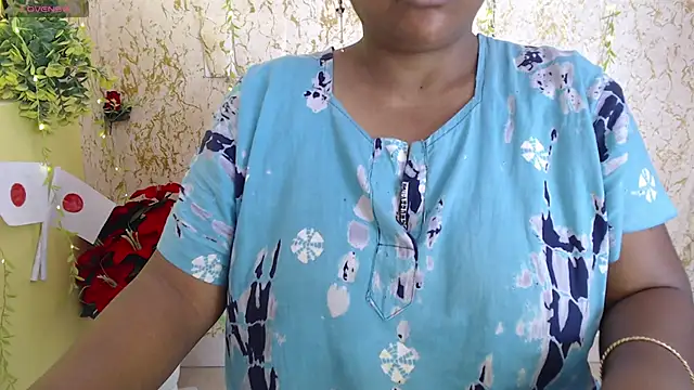 Snapshot of Prita07 chatting on 06.27.26 Prita07 online show from 06.27.26