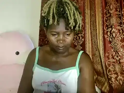 Snapshot of Sexxy_pretty24 chatting on 02.08.25 Sexxy pretty24 online show from 02.08.25