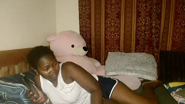 Snapshot of Sexxy_pretty24 chatting on 10.04.25 Sexxy pretty24 online show from 10.04.25