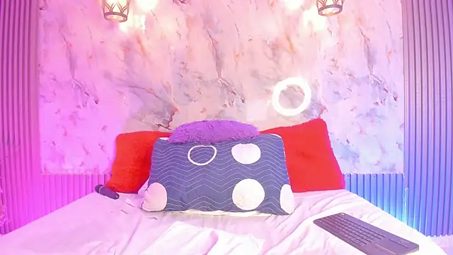 Snapshot of Esmeralda_Duarte chatting on 02.17.25 Esmeralda Duarte online show from 02.17.25