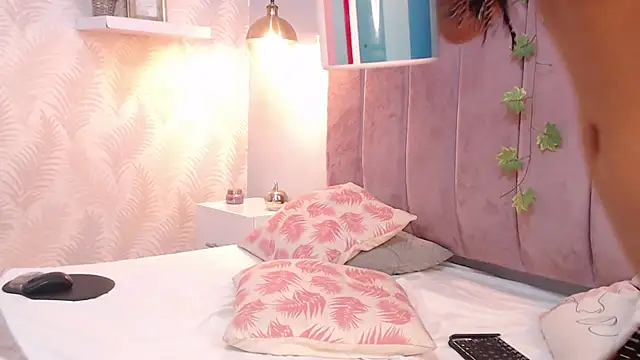 LeenaBrown online show from 02.22.25