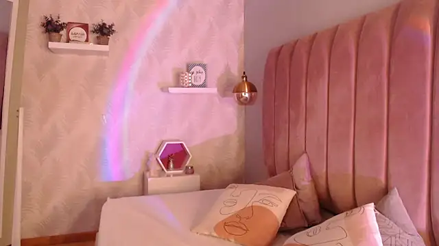 LeenaBrown online show from 09.30.25