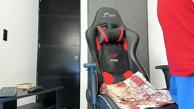 sergiio mesa27 online show from 12.28.24