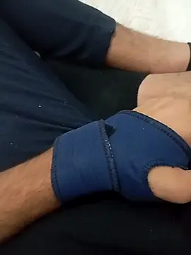 Kurtsikicixh online show from 10.29.25