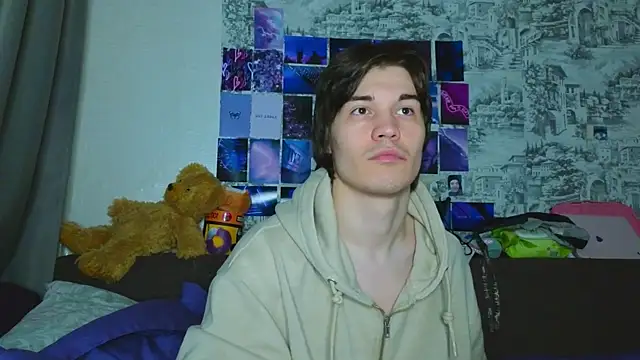 Snapshot of pepedastro chatting on 11.11.25 pepedastro online show from 11.11.25