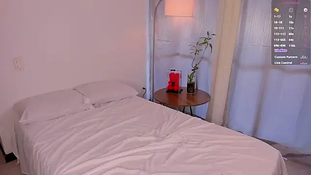  Miss Kimm online show from 02.11.25