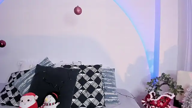 Snapshot of Grace_Duppon chatting on 12.28.24 Grace Duppon online show from 12.28.24