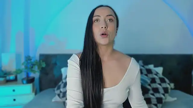 Snapshot of Grace_Duppon chatting on 02.22.25 Grace Duppon online show from 02.22.25