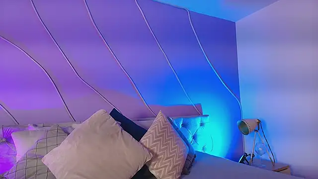 Snapshot of Grace_Duppon chatting on 10.18.25 Grace Duppon online show from 10.18.25