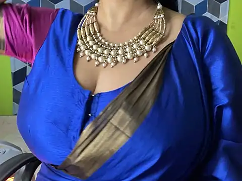 Snapshot of Aishwarya_101_ chatting on 01.29.25 Aishwarya 101 online show from 01.29.25