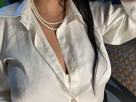 Snapshot of Aishwarya_101_ chatting on 03.06.25 Aishwarya 101 online show from 03.06.25