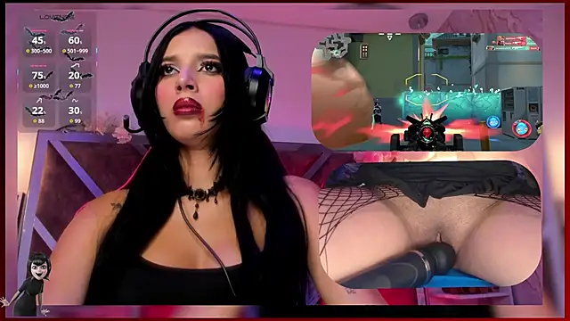 Snapshot of SweetieCloe_ chatting on 10.15.25 SweetieCloe online show from 10.15.25