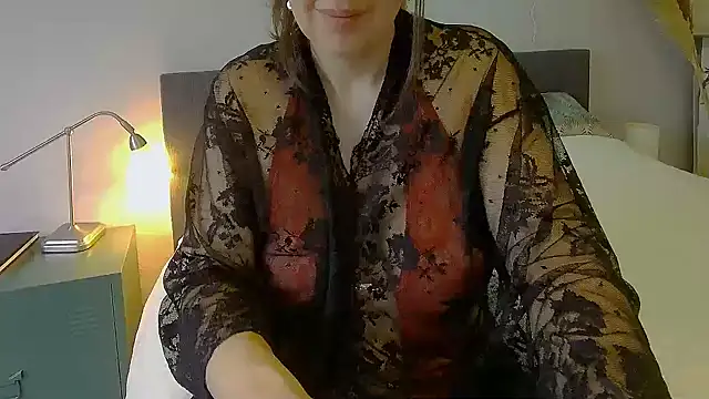 Ella Next Door online show from 12.29.24