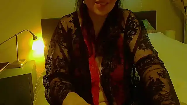 Ella Next Door online show from 12.29.24
