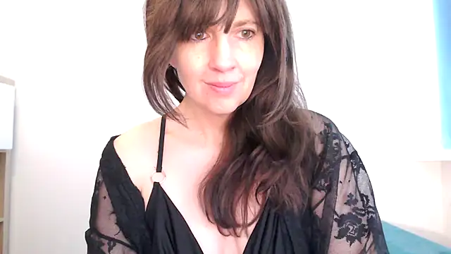 Ella Next Door online show from 03.16.26