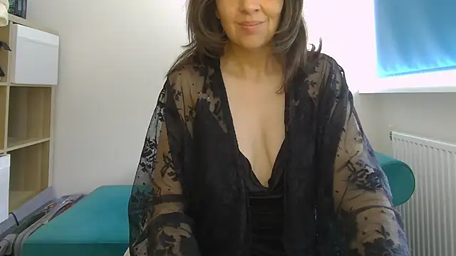 Ella Next Door online show from 05.15.26