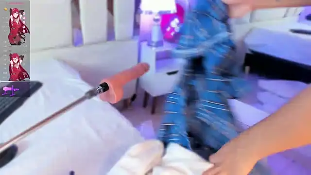 Snapshot of Miliaangeles chatting on 10.16.25 Miliaangeles online show from 10.16.25