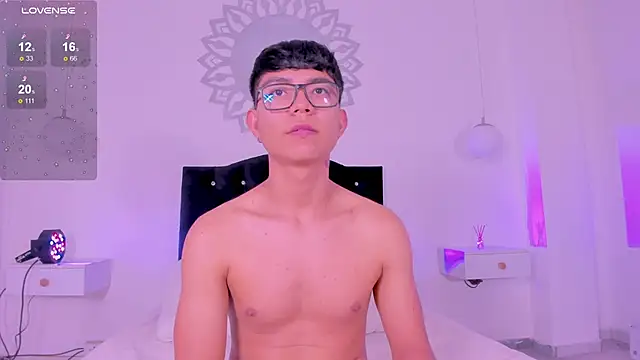 CodyTwink online show from 10.13.25