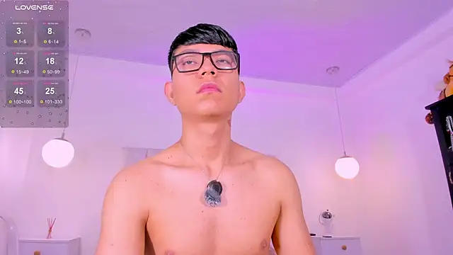 Snapshot of CodyTwink chatting on 07.17.26 CodyTwink online show from 07.17.26