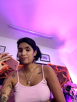 Snapshot of DeuxGold chatting on 10.30.25 DeuxGold online show from 10.30.25