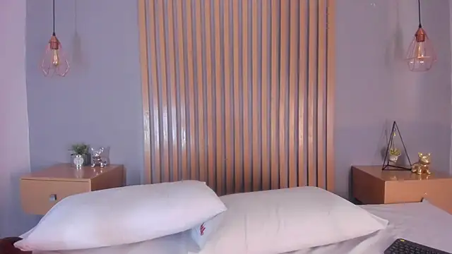 aisha h  online show from 10.30.25