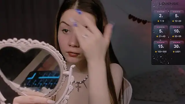 Snapshot of CoddleWeeper_ chatting on 11.26.25 CoddleWeeper online show from 11.26.25