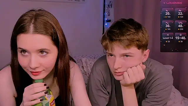 Snapshot of CoddleWeeper_ chatting on 06.19.26 CoddleWeeper online show from 06.19.26
