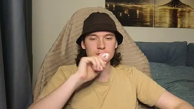 MoreRealAlex online show from 06.25.26