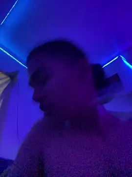 Boypolla11 online show from 01.18.26