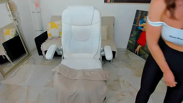 Darya Baby online show from 12.04.25