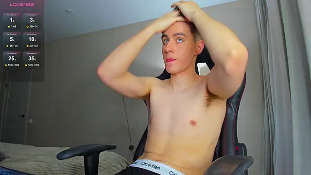 TaisonBrownX online show from 01.02.25