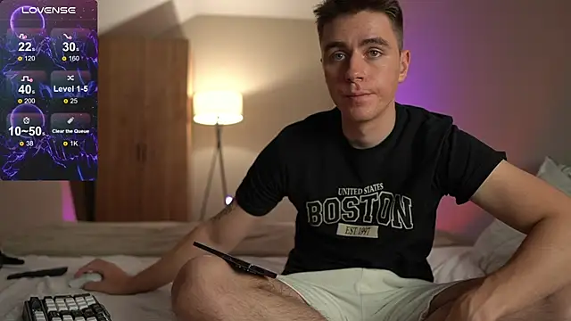 TaisonBrownX online show from 09.10.25